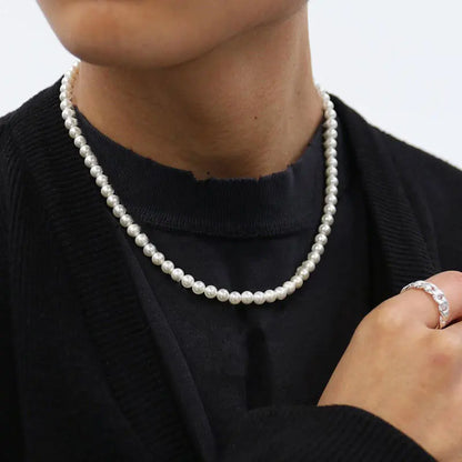 Trendy Pearl Necklace for Everyone