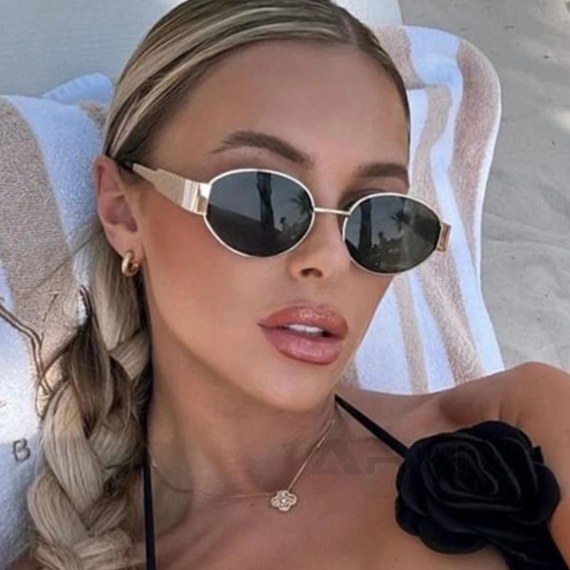 Chic Oval Metal Sunglasses